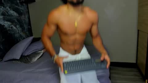 _luca_flame online show from 11/10/25, 09:58