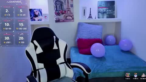 Snapshot of _lucia_21 chatting on 10/04/25, 04:10 Lucia online show from 10/04/25, 04:10
