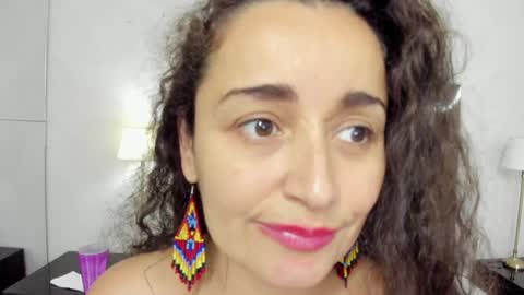  luna  sweet  online show from 01/27/25, 09:55