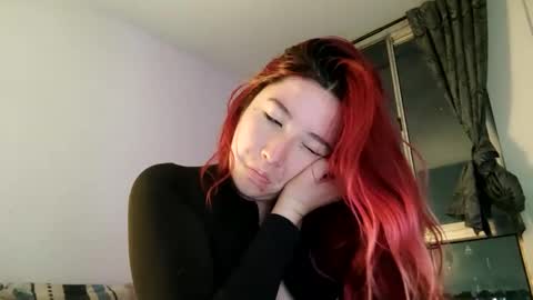 Snapshot of _lunaa__ chatting on 03/01/25, 02:04 _lunaa__ online show from 03/01/25, 02:04