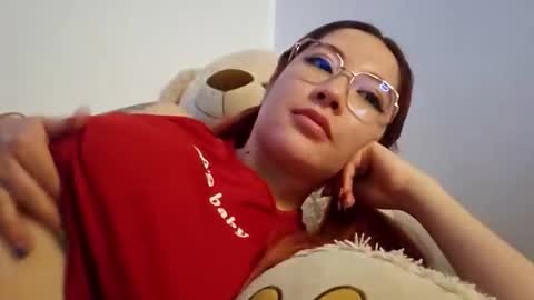 Snapshot of _lunaa__ chatting on 09/12/25, 07:19 _lunaa__ online show from 09/12/25, 07:19