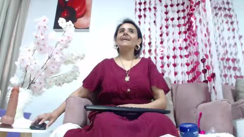 Snapshot of _marcela__ chatting on 02/10/25, 12:29 _marcela__ online show from 02/10/25, 12:29