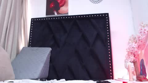 Snapshot of _marcela__ chatting on 03/09/25, 03:27 _marcela__ online show from 03/09/25, 03:27