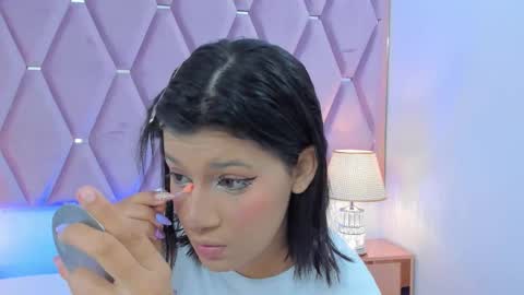 Nahayo  online show from 11/14/25, 12:15