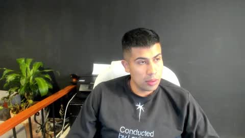 Snapshot of _maximo03 chatting on 11/27/25, 06:43 mAXXX online show from 11/27/25, 06:43