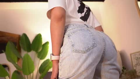 Megan online show from 09/13/25, 08:52