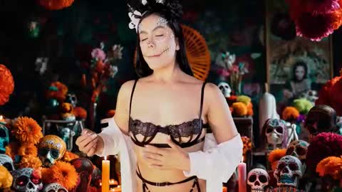 Megan online show from 10/31/25, 08:54