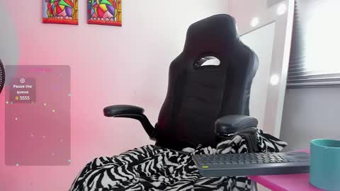 Juli online show from 12/16/24, 05:11