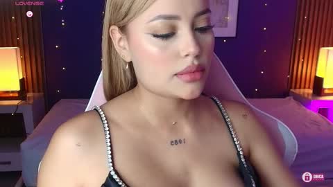 Snapshot of _meliblue chatting on 10/09/25, 07:45 Meli online show from 10/09/25, 07:45