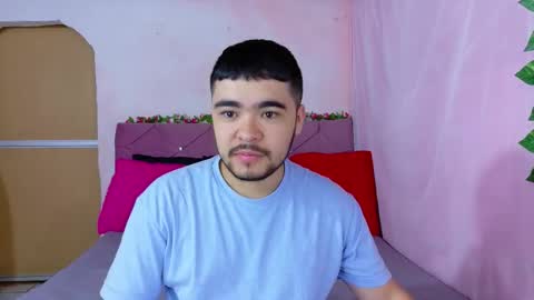 Snapshot of _mia_and_mike_ chatting on 09/09/25, 12:37 Mia y Mike online show from 09/09/25, 12:37