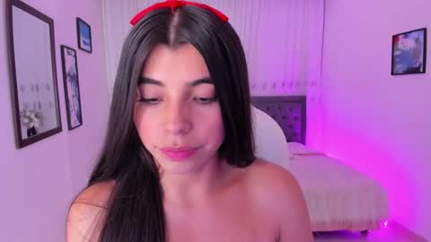Snapshot of _mia_blue_18_ chatting on 03/09/25, 11:56 MIa blue 18 online show from 03/09/25, 11:56