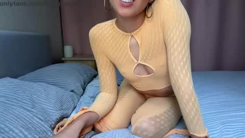 Snapshot of _miamagdalena chatting on 10/02/25, 04:03 Mia Magdalena online show from 10/02/25, 04:03