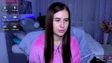 Snapshot of _mila__aa chatting on 09/30/25, 08:03 Milana online show from 09/30/25, 08:03