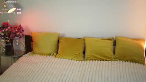 _million_dollarsmile online show from 11/17/25, 05:13