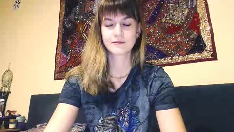 Boo online show from 09/17/25, 06:53