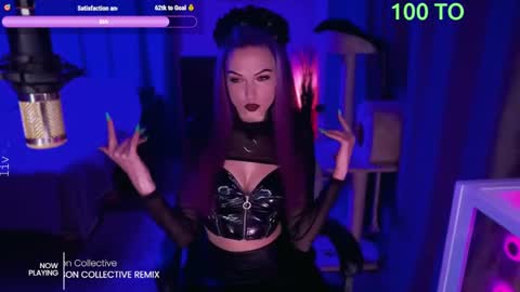 Snapshot of _mistress__ chatting on 02/07/25, 05:07 Mistress Milana online show from 02/07/25, 05:07
