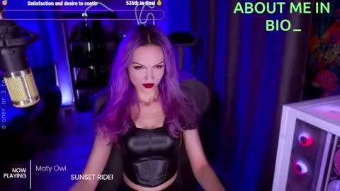 Snapshot of _mistress__ chatting on 09/15/25, 05:24 Mistress Milana online show from 09/15/25, 05:24