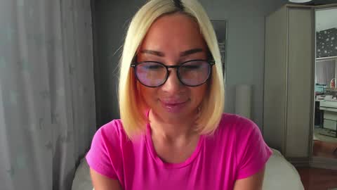 alienmito online show from 11/04/25, 12:21