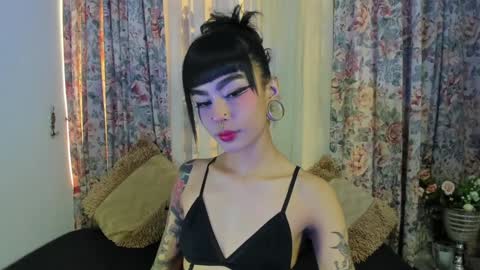 mizuki  online show from 01/21/25, 02:37