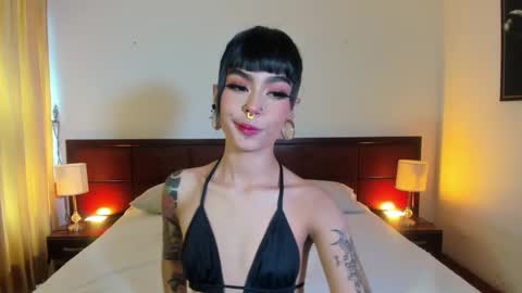 mizuki  online show from 01/28/25, 06:17