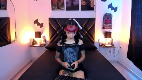 mizuki  online show from 11/05/25, 03:01