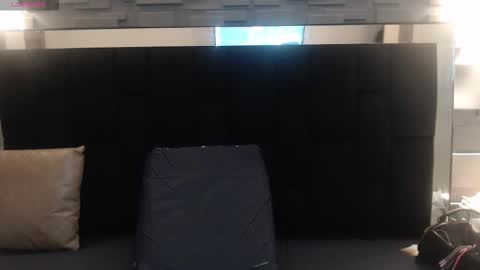 Monserrate online show from 11/22/25, 12:26