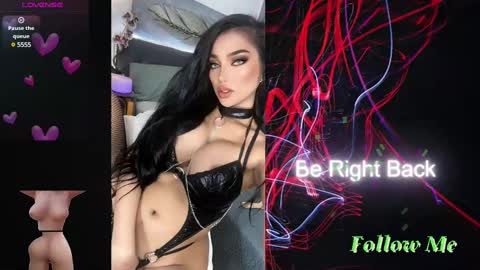 Snapshot of _morganmoore_ chatting on 12/16/24, 11:39 MORGAN KEEP ON FOLLOWING online show from 12/16/24, 11:39