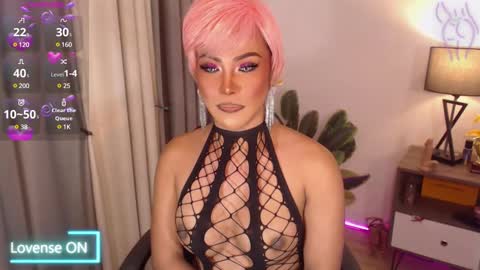 Snapshot of _morganmoore_ chatting on 02/06/25, 01:05 MORGAN KEEP ON FOLLOWING online show from 02/06/25, 01:05