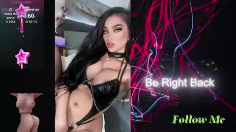 Snapshot of _morganmoore_ chatting on 09/29/25, 05:01 MORGAN KEEP ON FOLLOWING online show from 09/29/25, 05:01