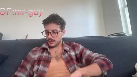 _mrguy_ online show from 10/19/25, 09:04