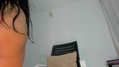 Snapshot of _nanny_1 chatting on 11/13/25, 11:58 Nanny online show from 11/13/25, 11:58