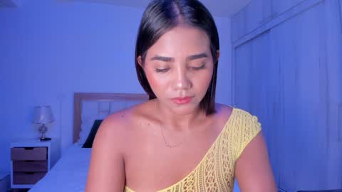 Snapshot of _natasha18_ chatting on 01/27/25, 11:32 Natasha online show from 01/27/25, 11:32