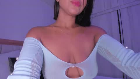 Snapshot of _natasha18_ chatting on 02/23/25, 11:33 Natasha online show from 02/23/25, 11:33