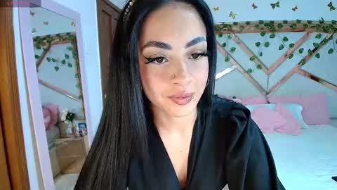 Snapshot of _natashaa19 chatting on 09/12/25, 02:33 Natasha Rodriguez independent model online show from 09/12/25, 02:33