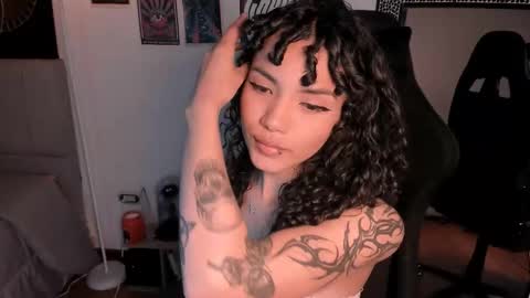Snapshot of _natashawolf chatting on 10/10/25, 04:00 Nati - Independ model online show from 10/10/25, 04:00