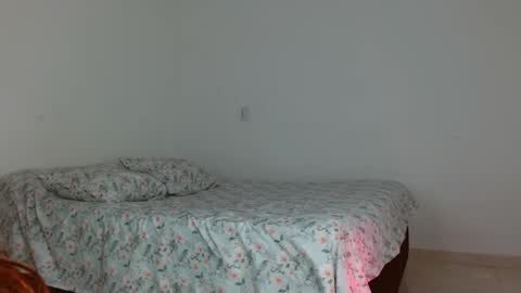 Snapshot of _nayade_ chatting on 02/26/25, 10:53 _nayade_ online show from 02/26/25, 10:53