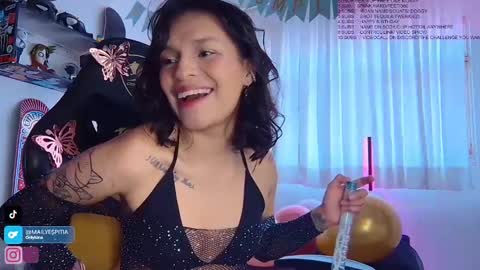 Snapshot of _nickmai chatting on 01/11/25, 05:51 Mai MODEL INDEPENT online show from 01/11/25, 05:51