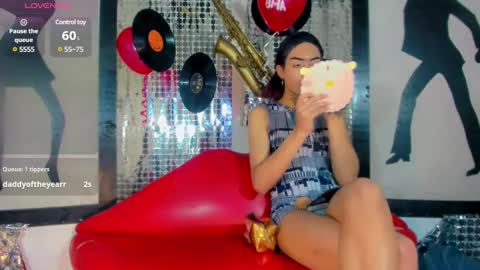 Snapshot of _nickyminach chatting on 02/17/25, 07:42 Nicky Please help me with your thumbs up its importan online show from 02/17/25, 07:42