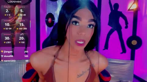 Snapshot of _nickyminach chatting on 09/24/25, 08:12 Nicky Please help me with your thumbs up its importan online show from 09/24/25, 08:12