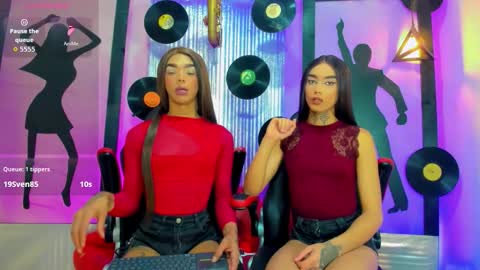 Snapshot of _nickyminach chatting on 11/28/25, 07:27 Nicky Please help me with your thumbs up its importan online show from 11/28/25, 07:27