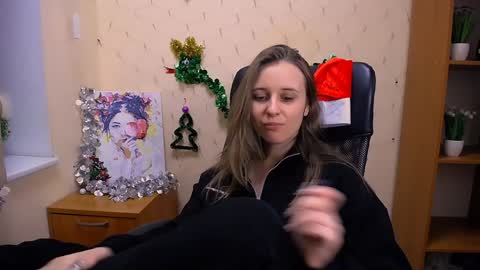 Snapshot of _nicole_new chatting on 12/11/24, 03:15 Nica online show from 12/11/24, 03:15