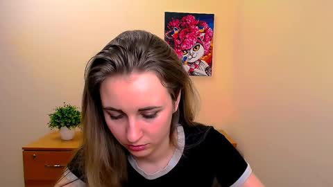 Snapshot of _nicole_new chatting on 03/10/25, 12:48 Nica online show from 03/10/25, 12:48