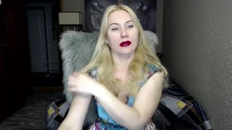 Snapshot of _night_fantasy_ chatting on 12/05/24, 04:23 Donella online show from 12/05/24, 04:23