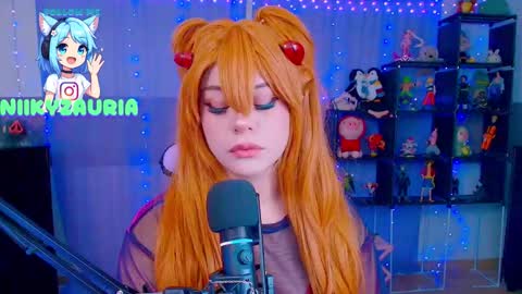 Snapshot of _niiky chatting on 11/12/25, 11:10 niiky online show from 11/12/25, 11:10