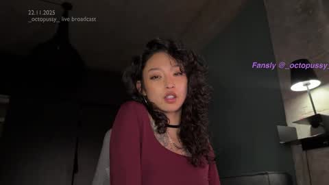 Mikayla online show from 11/22/25, 10:09