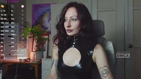 Snapshot of _owner_ chatting on 12/26/24, 10:59 The Supreme Goddess Rose online show from 12/26/24, 10:59