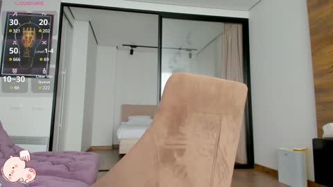 Snapshot of _passion_show_ chatting on 12/13/24, 10:19 Tina online show from 12/13/24, 10:19