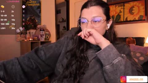Snapshot of _peach__ chatting on 12/10/24, 06:22 violeta ig online show from 12/10/24, 06:22