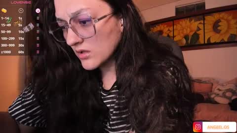 Snapshot of _peach__ chatting on 03/01/25, 02:48 violeta ig online show from 03/01/25, 02:48