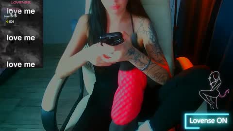 Snapshot of _pink__rabbit_ chatting on 03/04/25, 10:46 Ilona online show from 03/04/25, 10:46